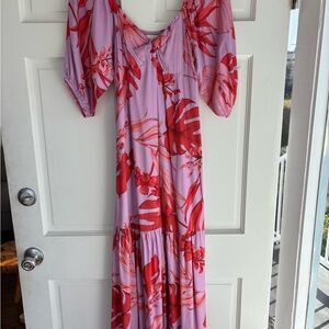 Chic Floral Maxi Dress in Pink and Red